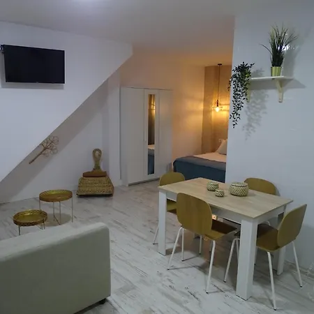 Apartment Casasjerezanas Loft Aitana *