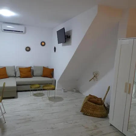 Casasjerezanas Loft Aitana *