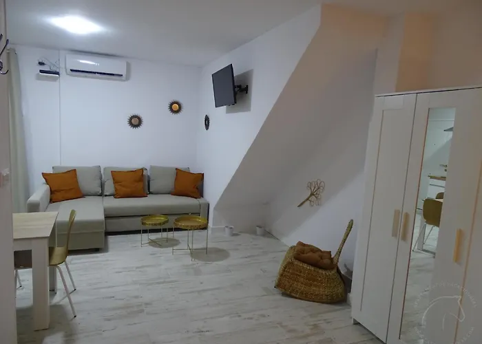 Casasjerezanas Loft Aitana *